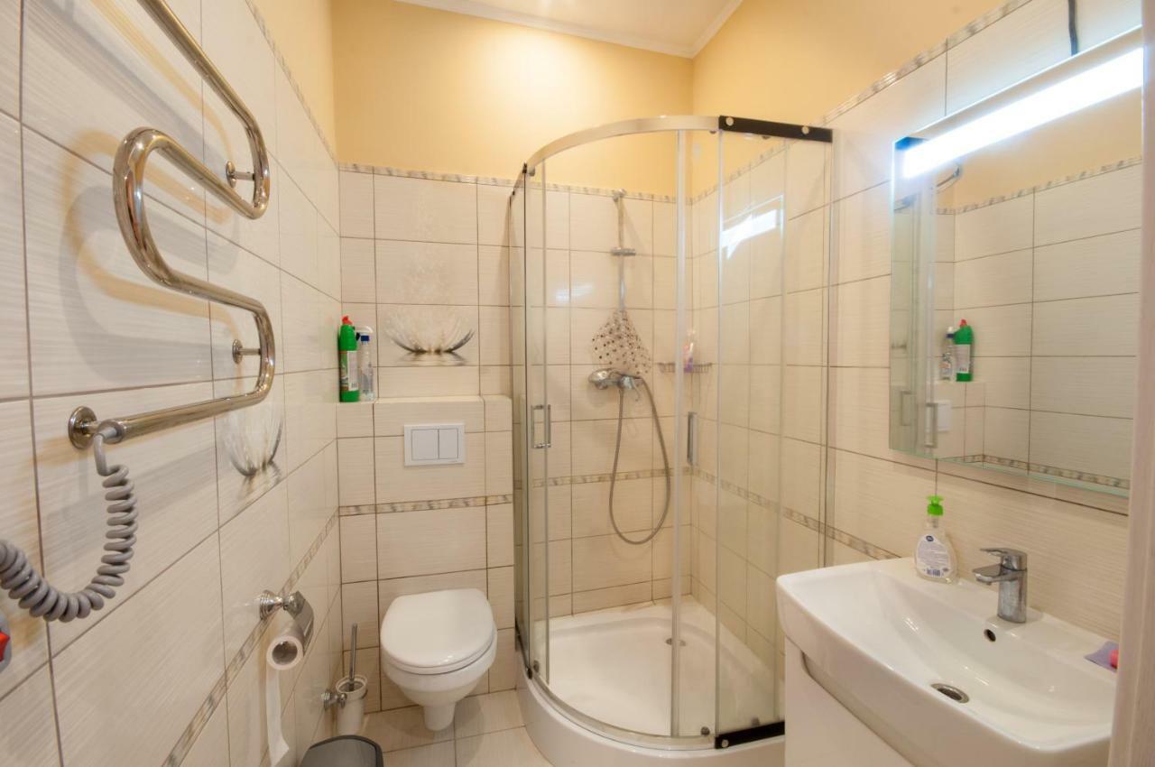 Wonderful flat on city center  Uzjhorod Exteriör bild
